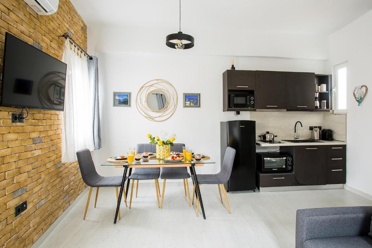 Deluxe Town Hall Square Flat In Historical Center 3 Corfu  Luaran gambar