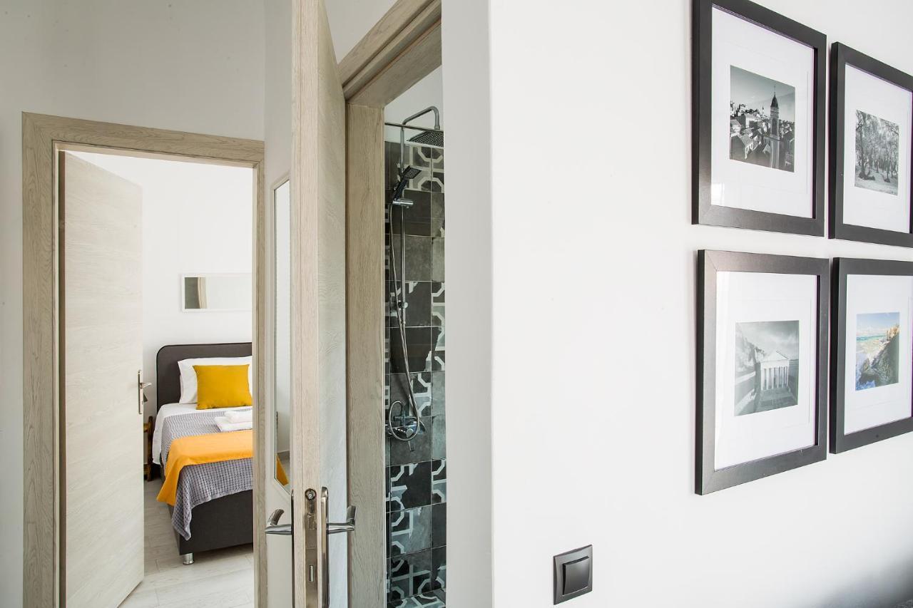 Deluxe Town Hall Square Flat In Historical Center 3 Corfu  Luaran gambar
